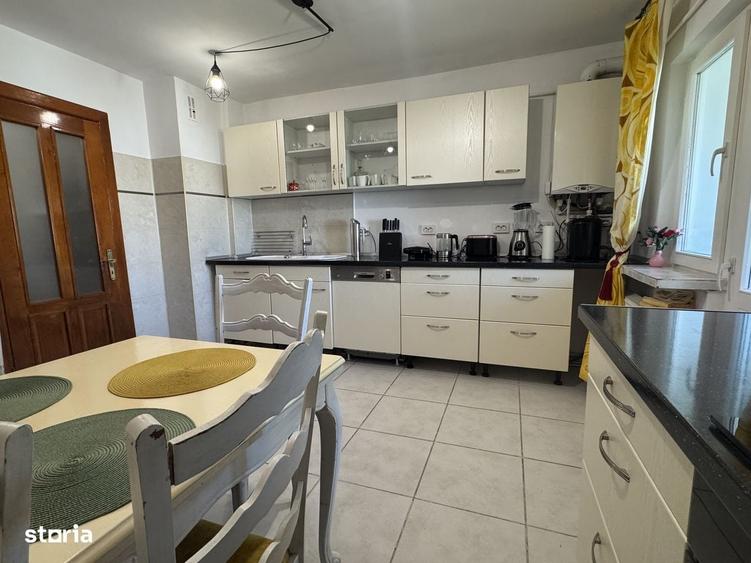 Apartament cu 3 camere decomandat în Brazda lui Novac