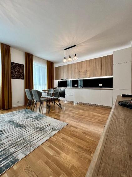 Apartament cu 3 camere semidecomandat în Domenii