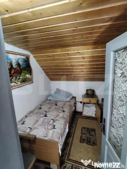 Casă cu 5 camere cu Teren 175 Mp în Lunca