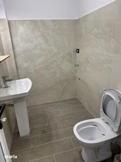 Spațiu comercial, de 80 mp, în Gheorghe Doja