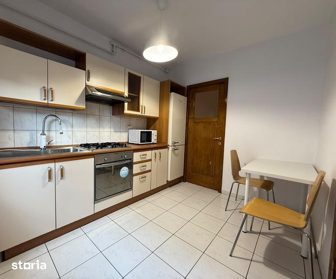 Apartament cu 2 camere semidecomandat în Centrul Istoric