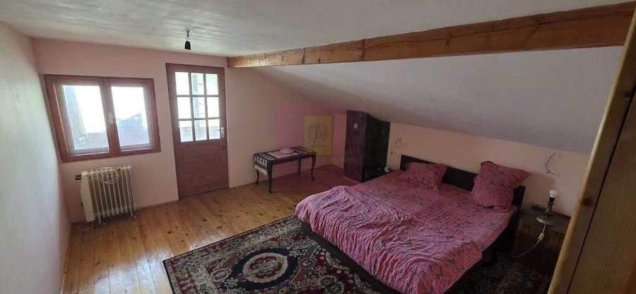 Casă cu 5 camere cu Teren 2200 Mp în Provița de Sus