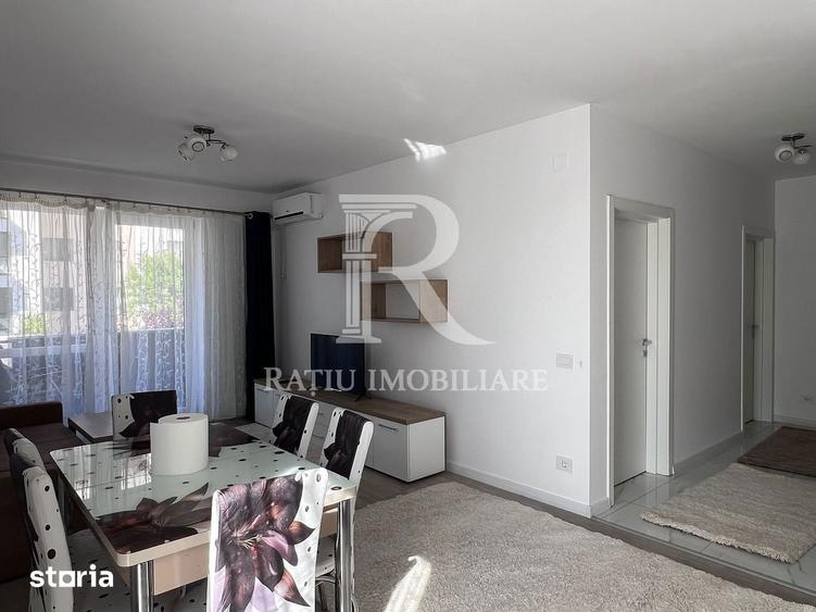 Apartament cu 3 camere decomandat în Central