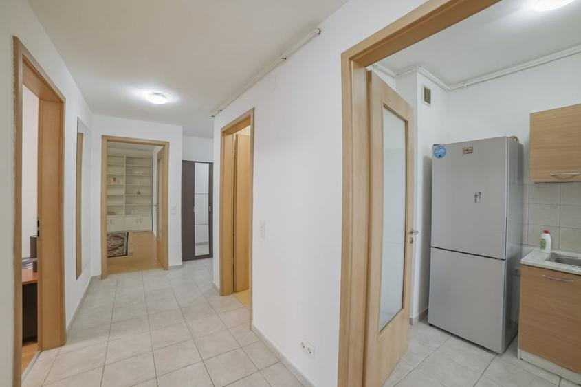 Apartament cu 3 camere decomandat, mobilat în Baicului