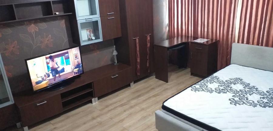 Apartament cu 2 camere decomandat în Cantemir
