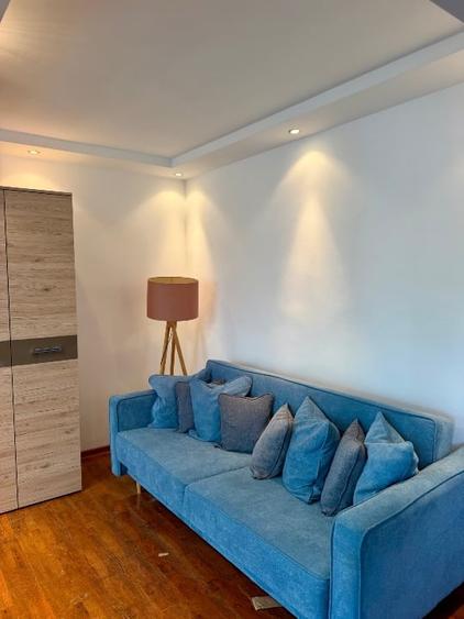 Apartament cu 2 camere decomandat, mobilat în Central