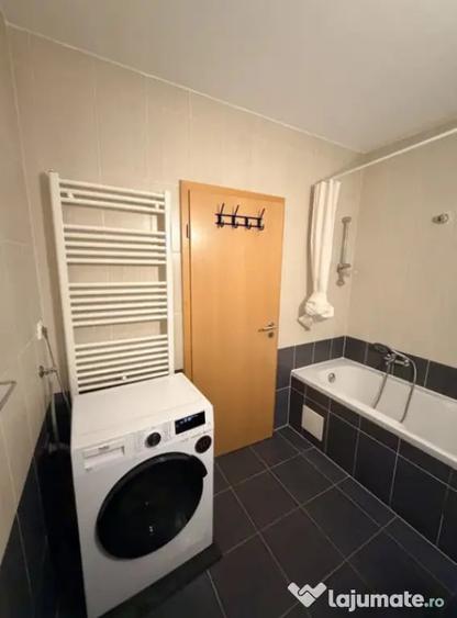 Apartament cu 2 camere decomandat în Avantgarden
