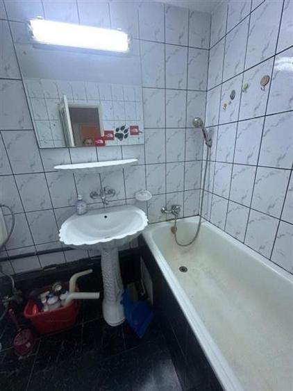 Garsonieră decomandată în Timpuri Noi