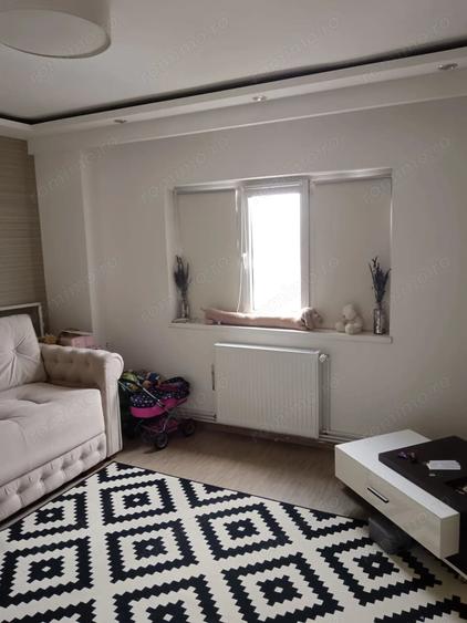Apartament cu 3 camere decomandat în Odobescu