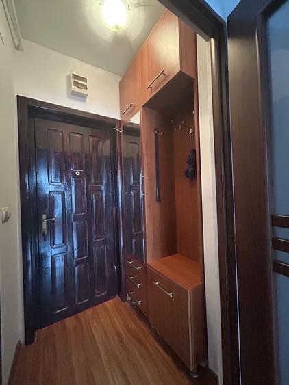 Garsonieră semidecomandată în Stana