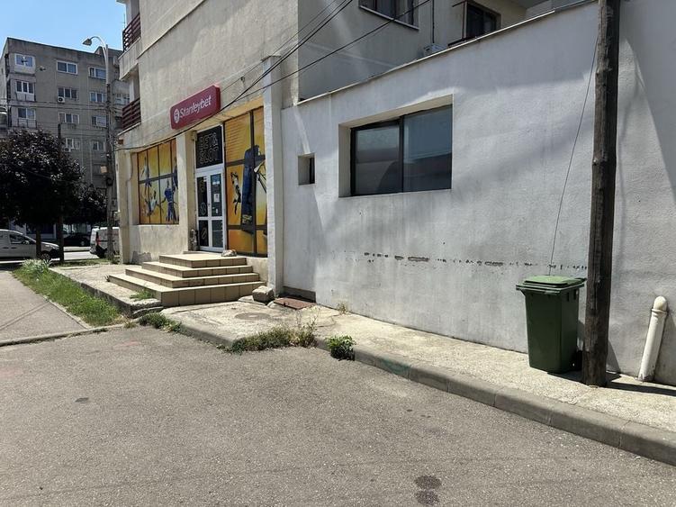 Spațiu comercial, de 145 mp, în Exterior Vest