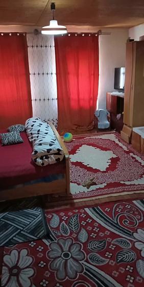 Casă cu 3 camere cu Teren 1202 Mp în Central