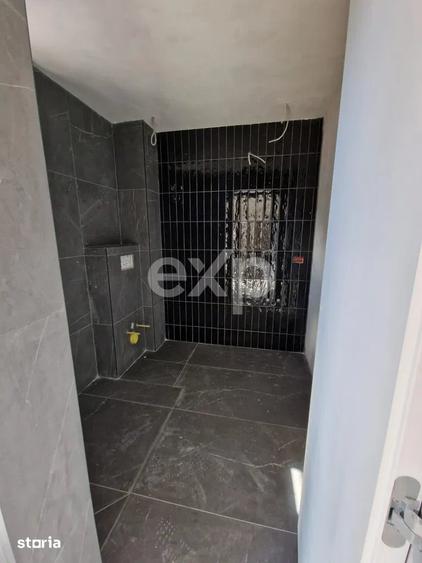 Casă individuală cu 7 camere cu Canalizare în Central