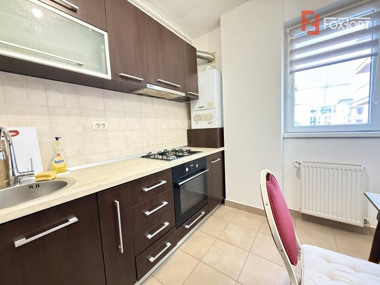 Apartament cu 2 camere decomandat, mobilat în Torontalului