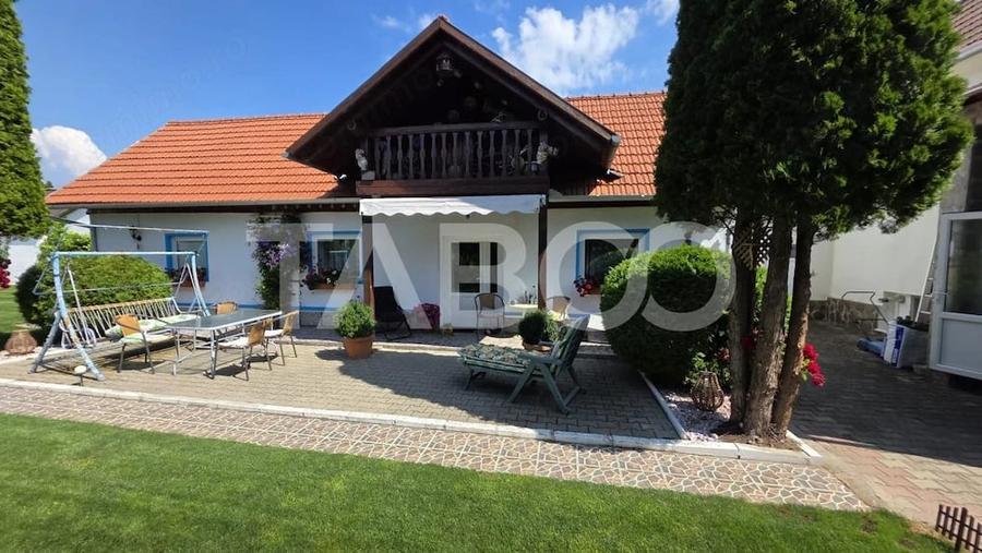 Casă cu 4 camere cu Teren 3150 Mp în Petrești