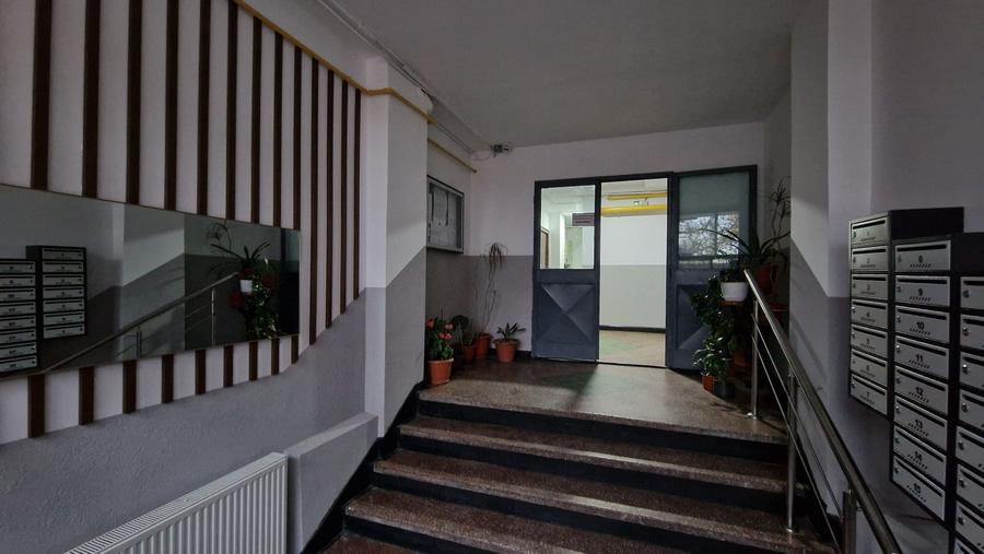 Apartament cu 2 camere decomandat în Rahova
