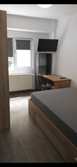 Apartament cu 3 camere decomandat în Brâncoveanu