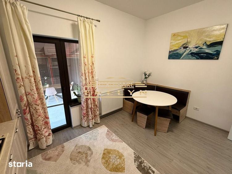 Casă cu 3 camere decomandat cu Teren 387 Mp în Central