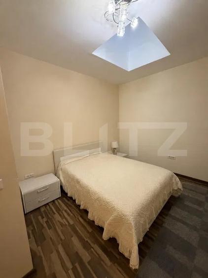 Apartament cu 4 camere decomandat, mobilat în Romanești