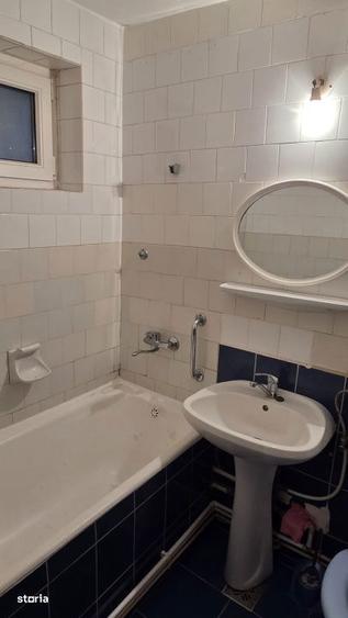 Apartament cu 2 camere decomandat în Micro 14