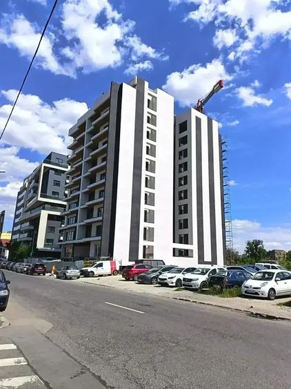Apartament cu 3 camere decomandat în 13 Septembrie