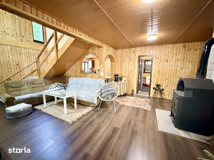 Casă cu 6 camere cu Teren 3000 Mp în Sălciua