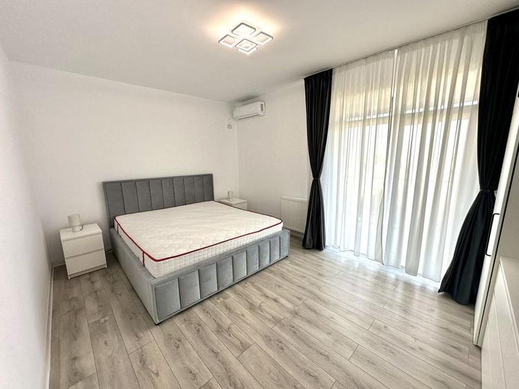 Apartament cu 3 camere decomandat în Fundeni