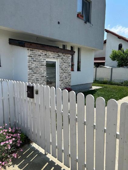 Casă cu 3 camere cu Teren 200 Mp în Vârteju
