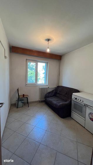 3 camere cu vedere la Parc Humulesti - 8