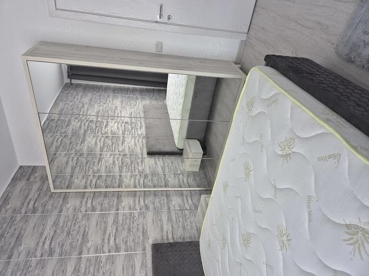 Apartament cu 2 camere decomandat în Roșu