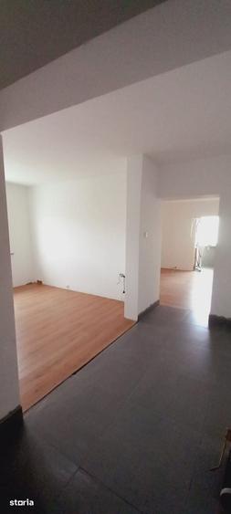 Apartament cu 2 camere, chiar in centrul ora?ului! - 3
