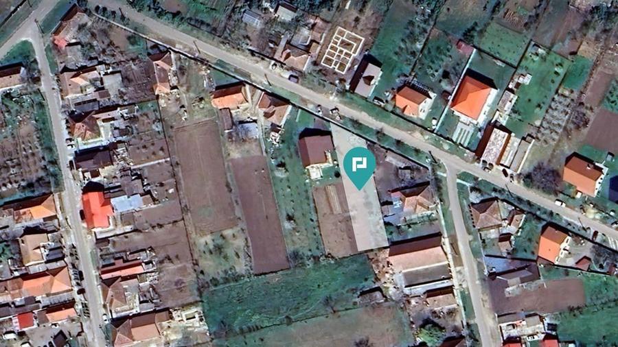 Teren de 900 mp, în Central