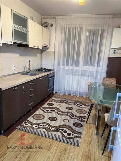 Apartament cu 2 camere decomandat în 7 Noiembrie