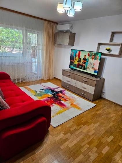 Apartament cu 2 camere semidecomandat, mobilat în Lujerului