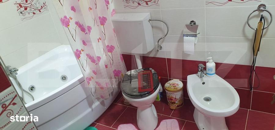 Casă cu 7 camere cu Teren 1750 Mp în Poiana Stampei