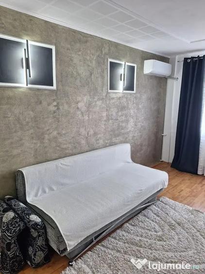 Apartament cu 2 camere decomandat, mobilat în Micro 17