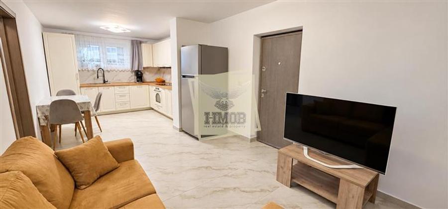 Apartament cu 3 camere semidecomandat, mobilat în Hipodrom 1