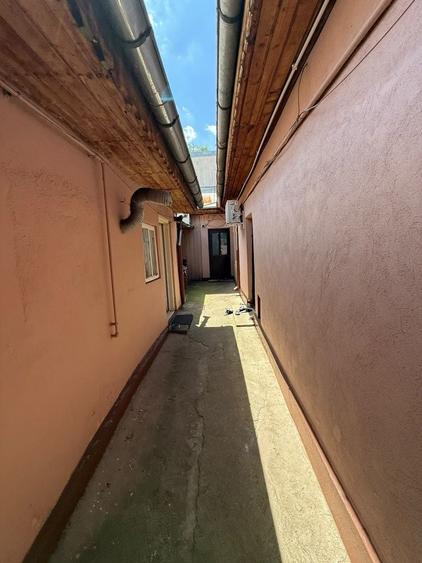 Casă cu 3 camere în Eroii Revoluției