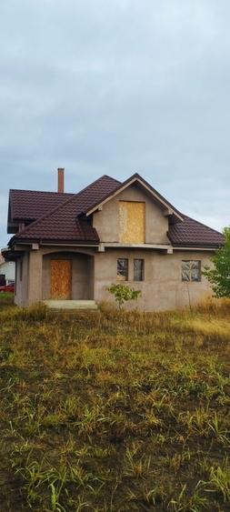Casă cu 4 camere în Boțârlău