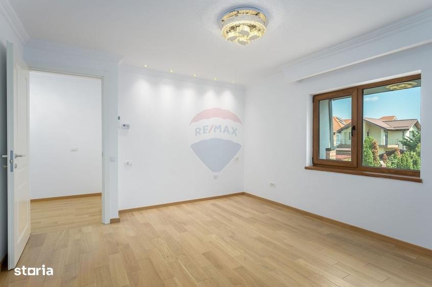 Casă cu 4 camere în Central