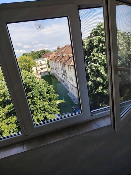 Apartament cu 2 camere decomandat în Ștefănești