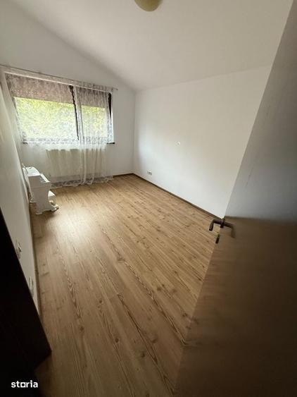 Casă cu 3 camere în Tunari