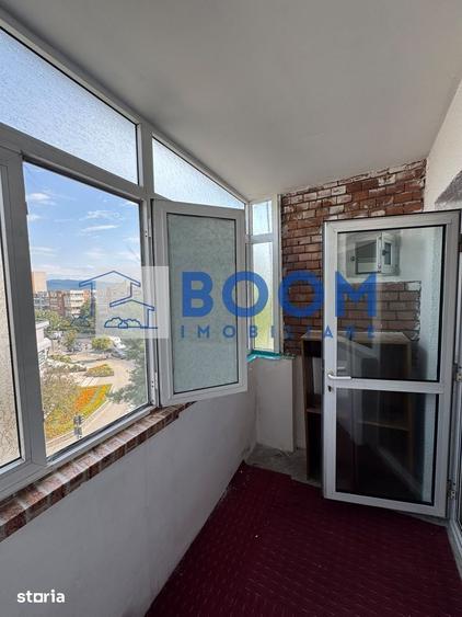 Apartament cu 4 camere în Traian