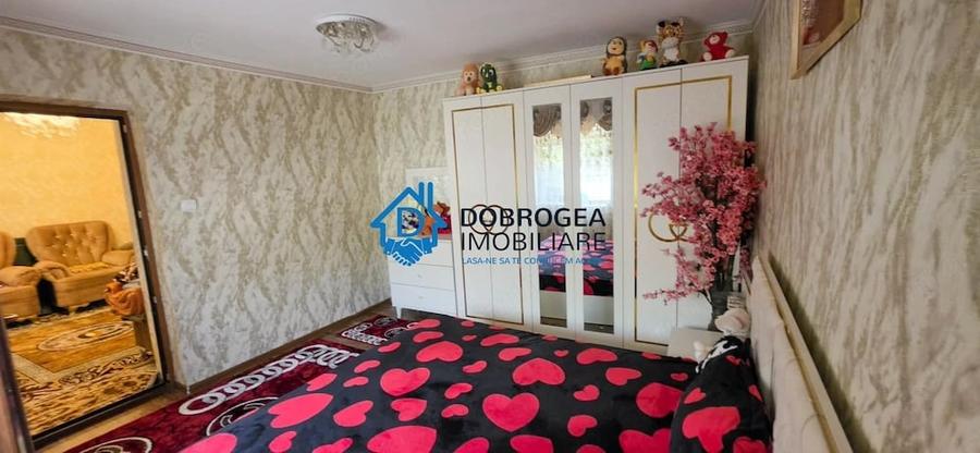 Casă cu 4 camere cu Teren 228 Mp în Păcii