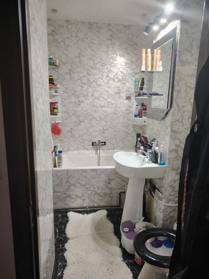 Apartament cu 2 camere semidecomandat în Astra