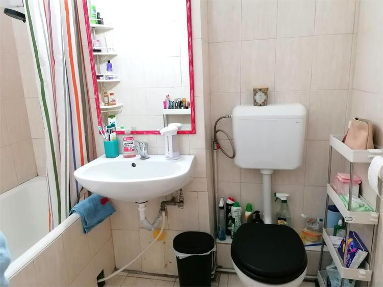 Apartament cu 2 camere decomandat în Vlahuță