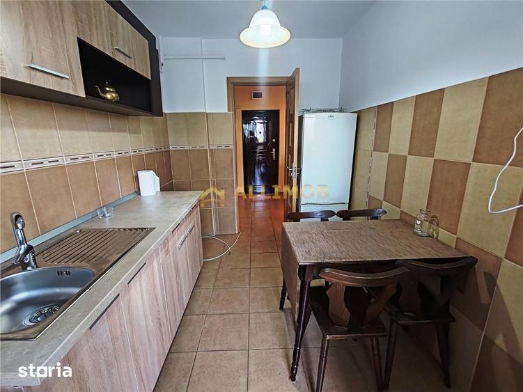 Apartament cu 2 camere decomandat în Ultracentral