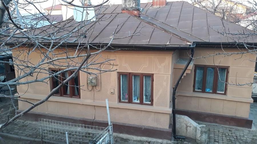 Casă cu 3 camere în Alexandriei