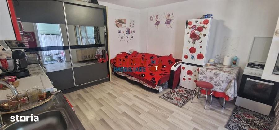 Casă cu 3 camere cu Teren 145 Mp în Cetate