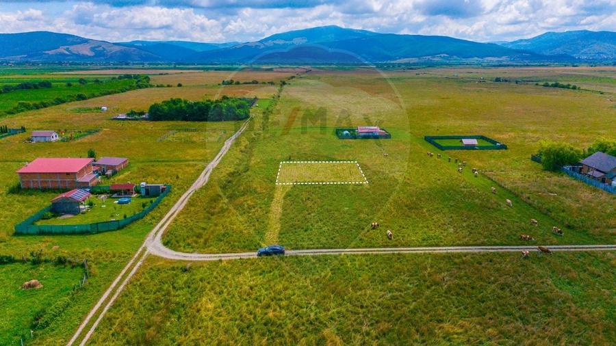 Teren Construcții intravilan de 670 mp, în Prejmer